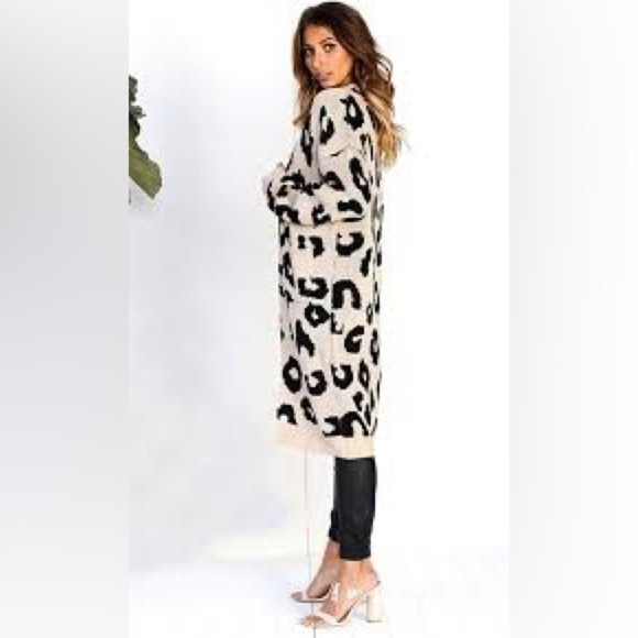 Leopard Print Open Front Long Cardigan - Picture 2 of 5